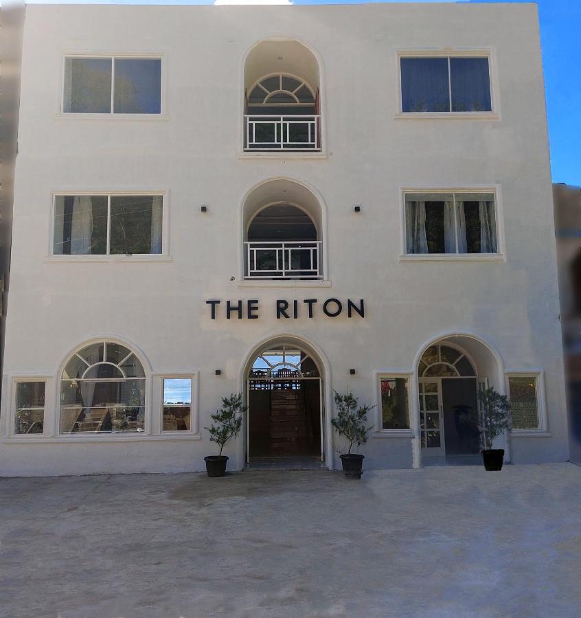 The Riton Hotel Tigaras מראה חיצוני תמונה