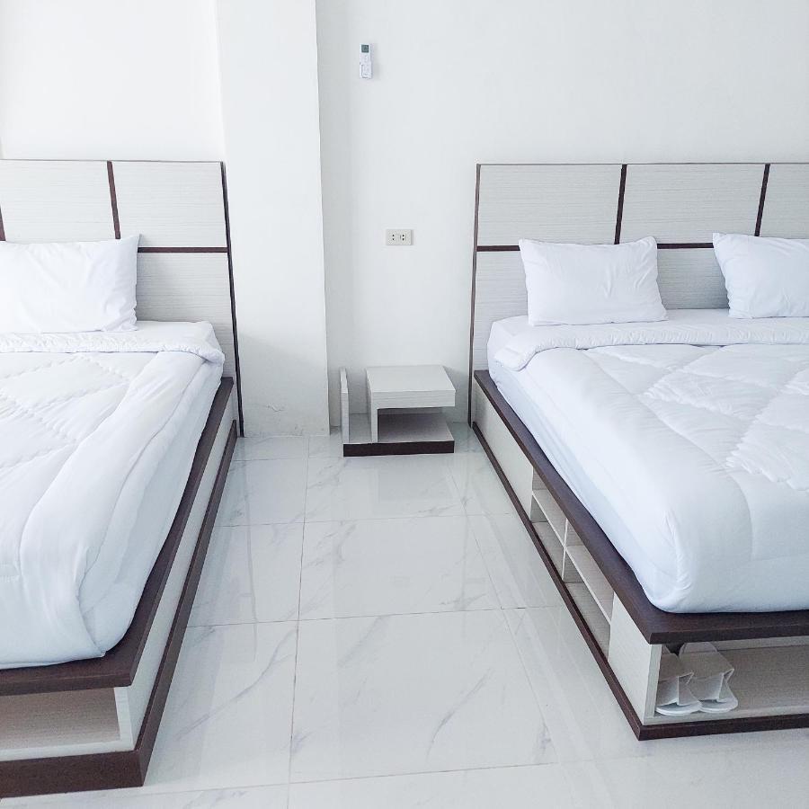 The Riton Hotel Tigaras מראה חיצוני תמונה