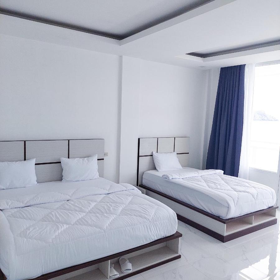 The Riton Hotel Tigaras מראה חיצוני תמונה